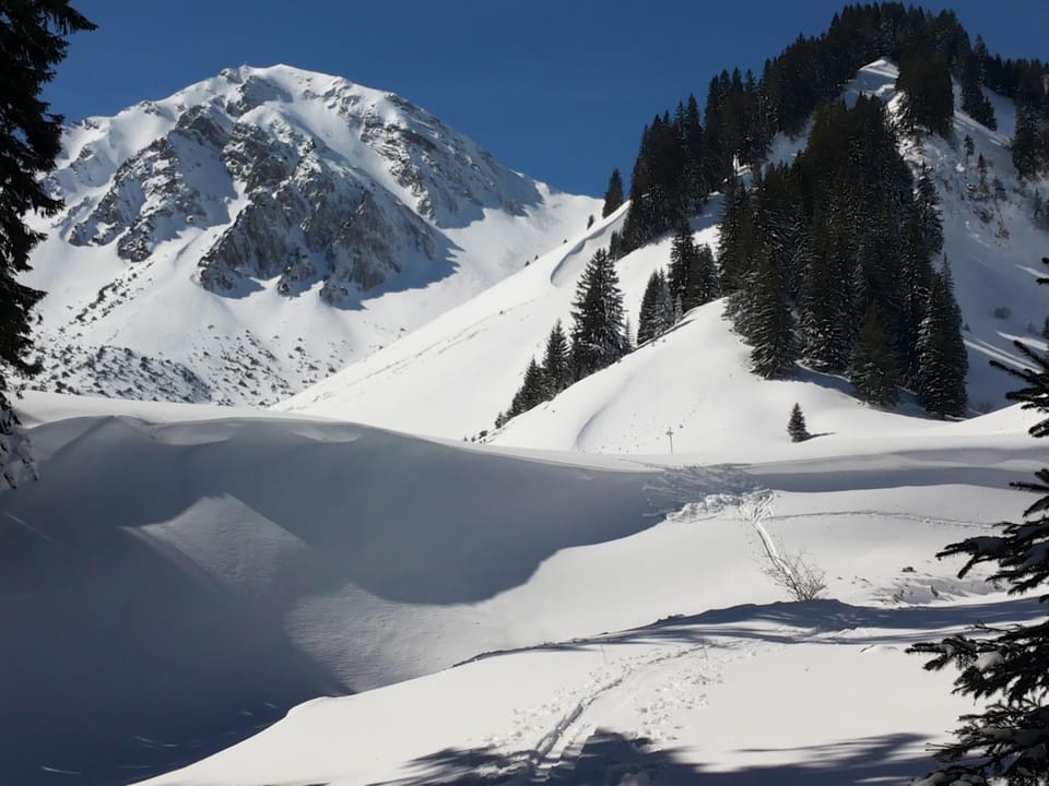 Natural landscape, Winter, Skiing, Hiking, Mountain view