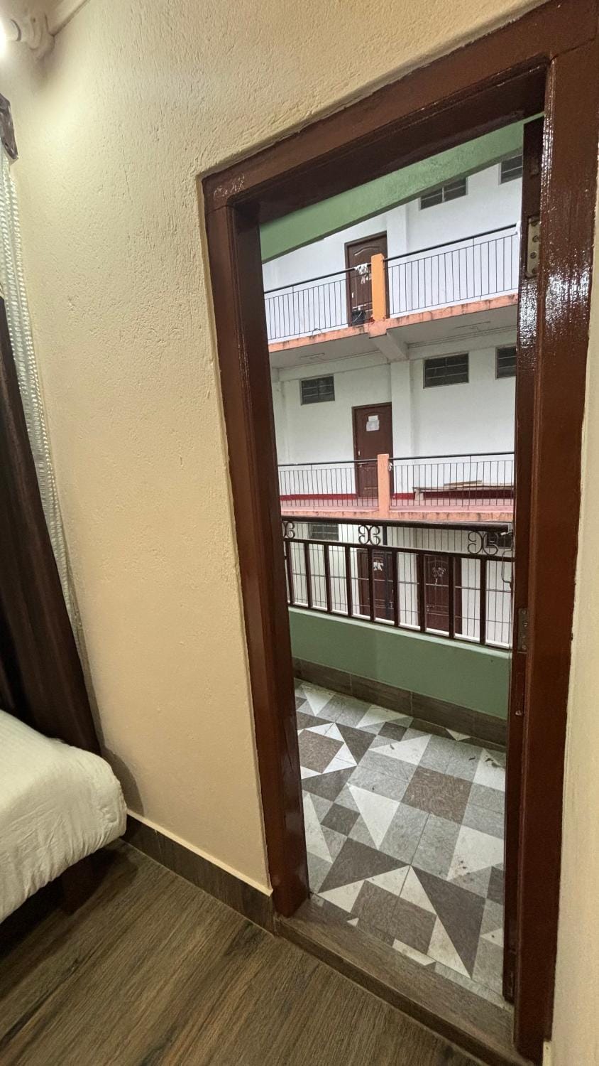 Kerins Guest House Bed and Breakfast in Bangladesh