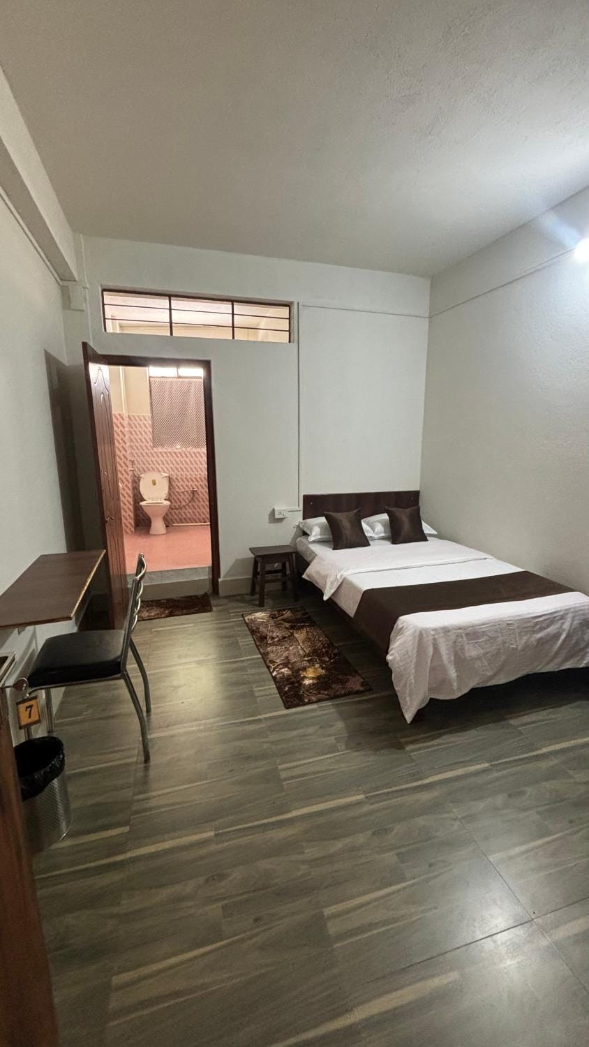 Kerins Guest House Bed and Breakfast in Bangladesh