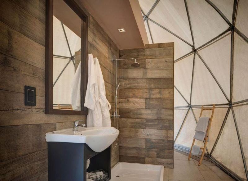 Shower, Bathroom, towels