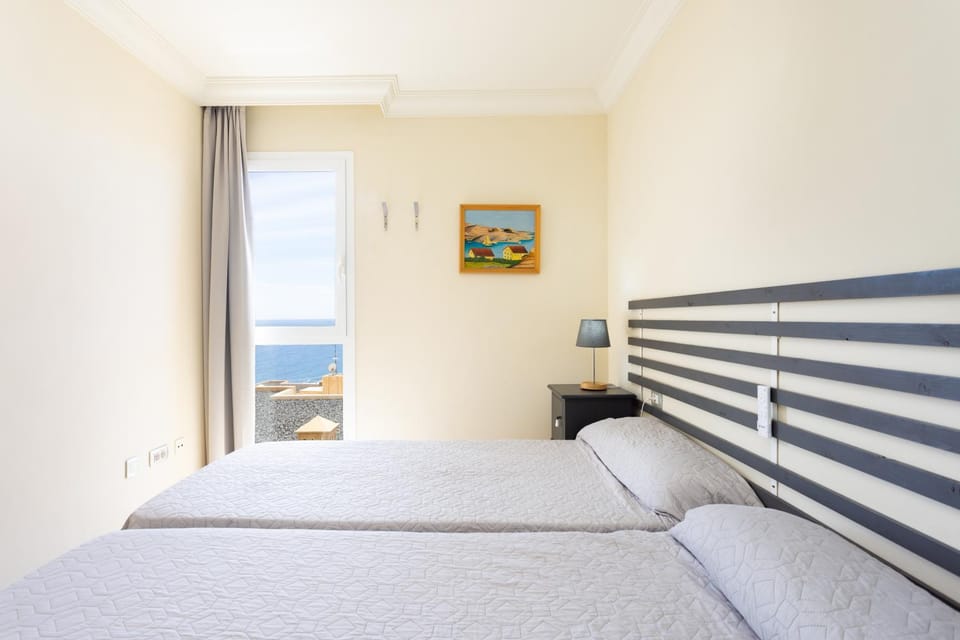 Home2Book Amazing Sea Views & Terrace, El Porís Apartment in Abona