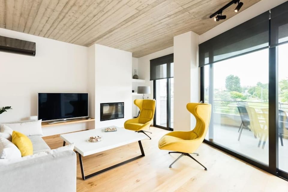 The HostMaster Persephone Yellow Opulence 2nd floor Apartment in Athens