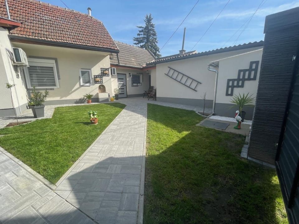 Inner courtyard view