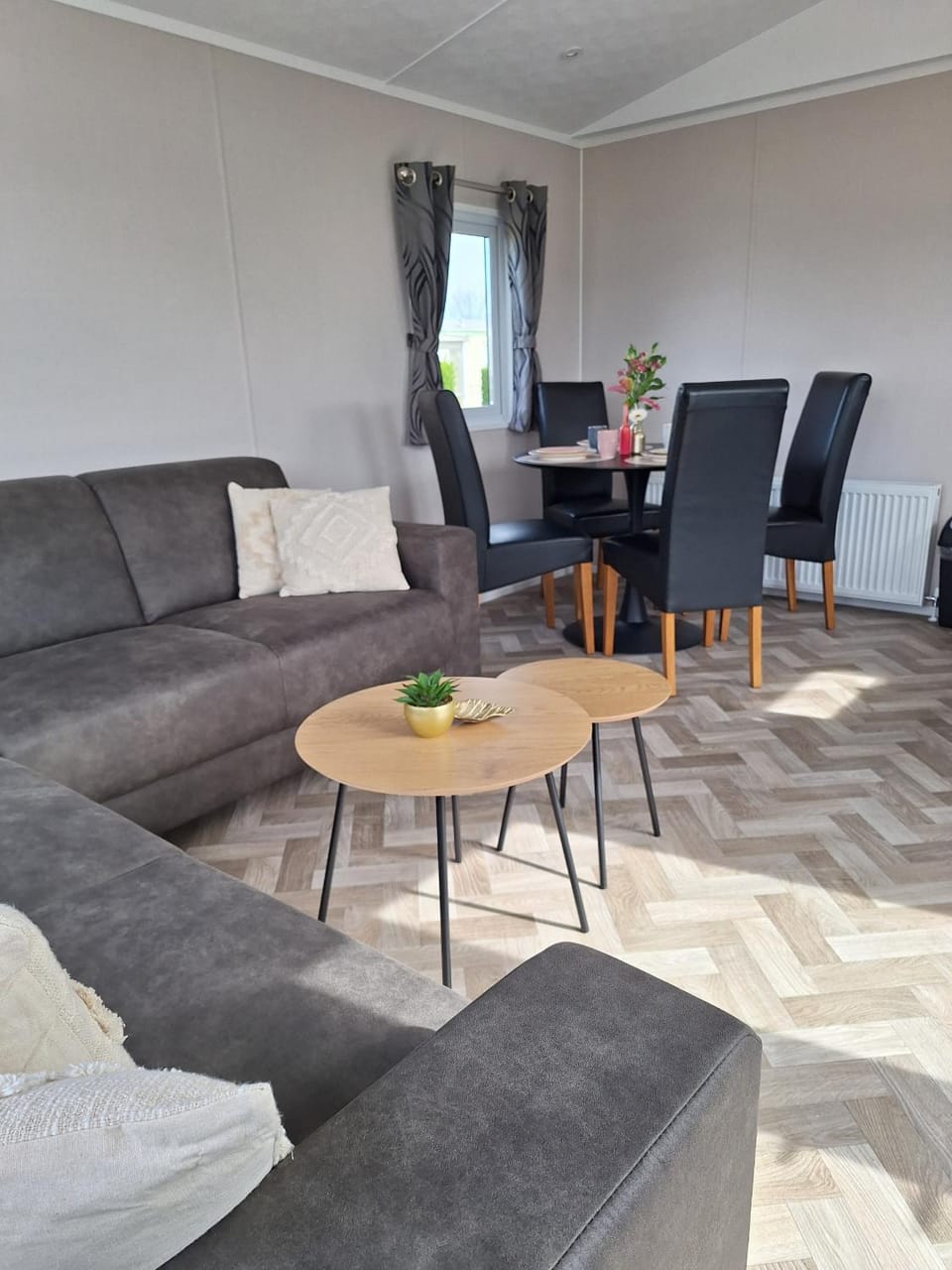 Communal lounge/ TV room, Living room