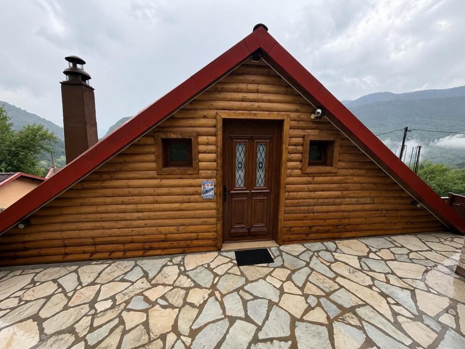 4 MOUNTAIN HILLS Bed and Breakfast in Peloponnese, Western Greece and the Ionian