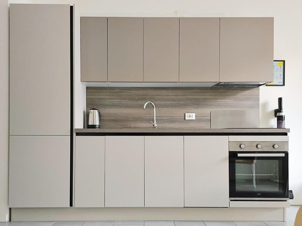 Kitchen or kitchenette, pet friendly, stove