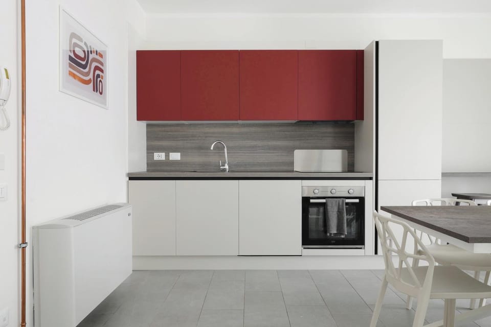 Kitchen or kitchenette, Dining area, pet friendly, stove