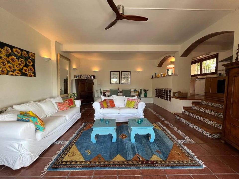 Communal lounge/ TV room, Living room