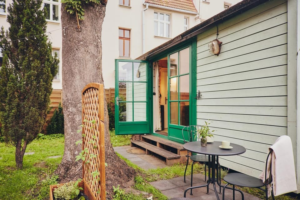 Property building, Garden view