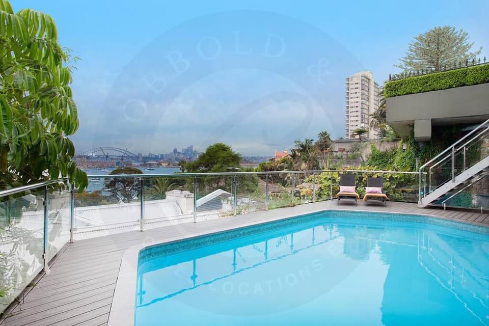 Kanangra - A Superb House on Sydney Harbour House in Sydney