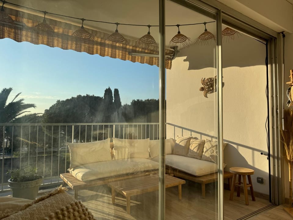 Cosy studio devant la mer Lavandou Apartment in Le Lavandou