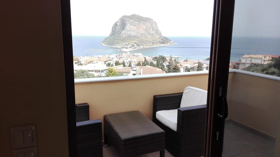 Villa Cazala Bed and Breakfast in Islands