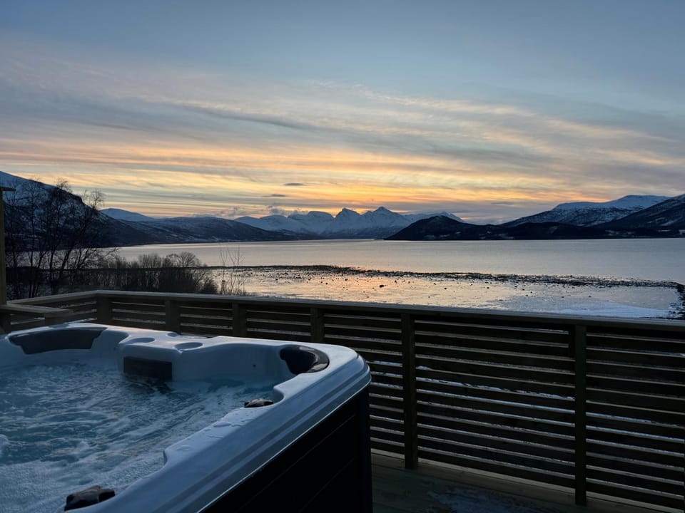 Aurora panorama 2nd floor Apartment in Troms Og Finnmark