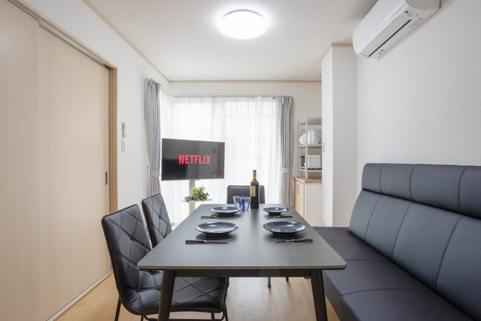 TV and multimedia, Living room, Dining area