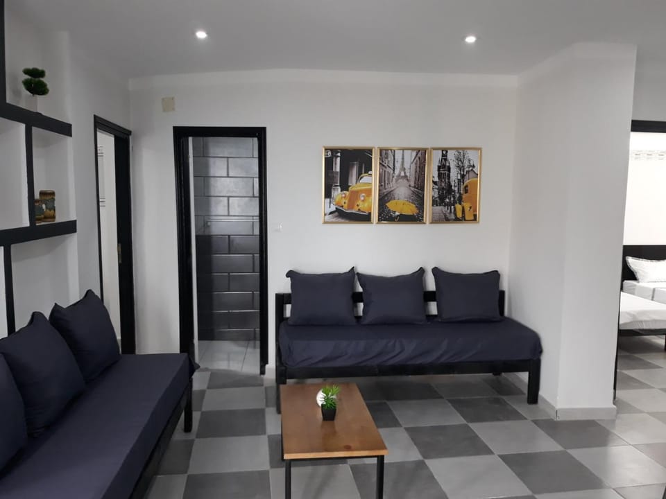 Immeuble Thala Tigzirt appart 90m avec 2h de piscine privée Apartment in Algeria