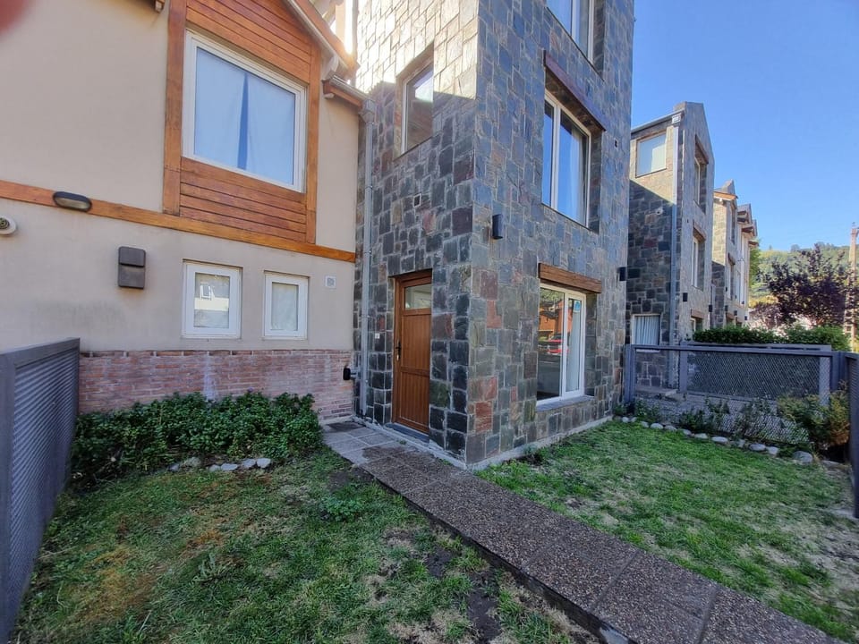 Property building, Facade/entrance, Off site