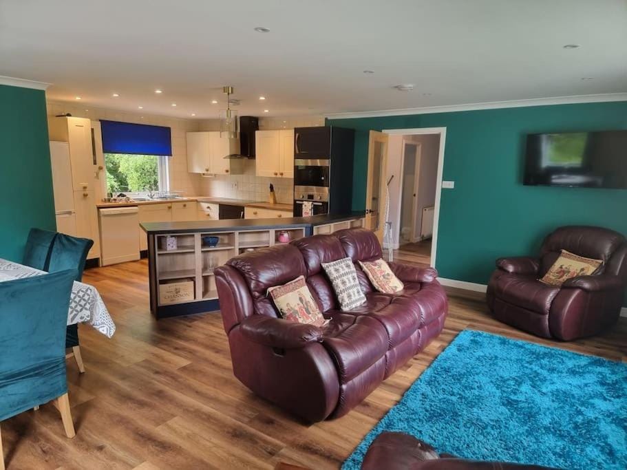 Rowanlea Cottage House in Scotland