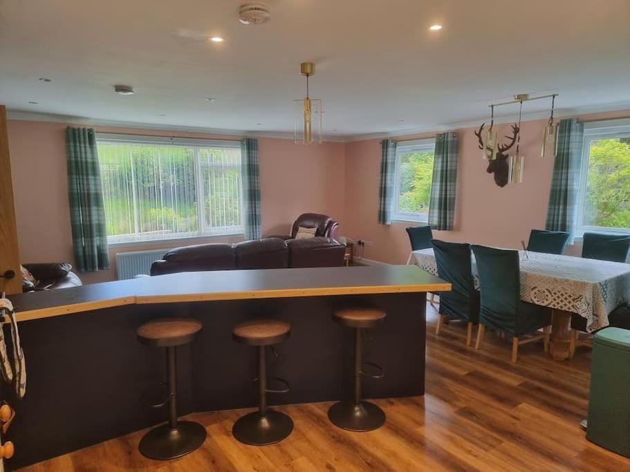 Rowanlea Cottage House in Scotland