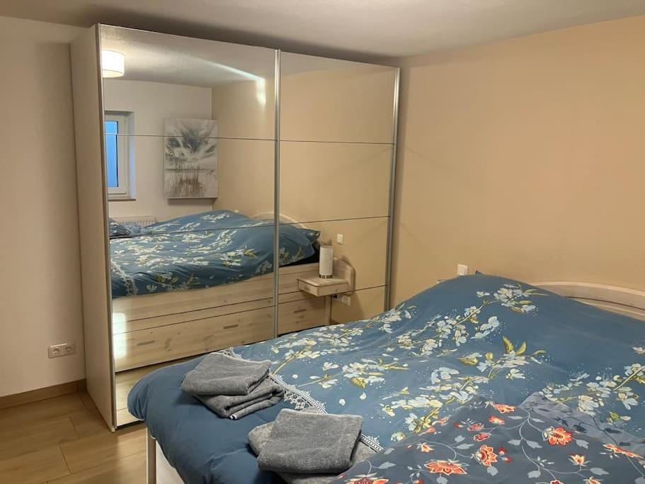Bed, Photo of the whole room, Bedroom, wardrobe