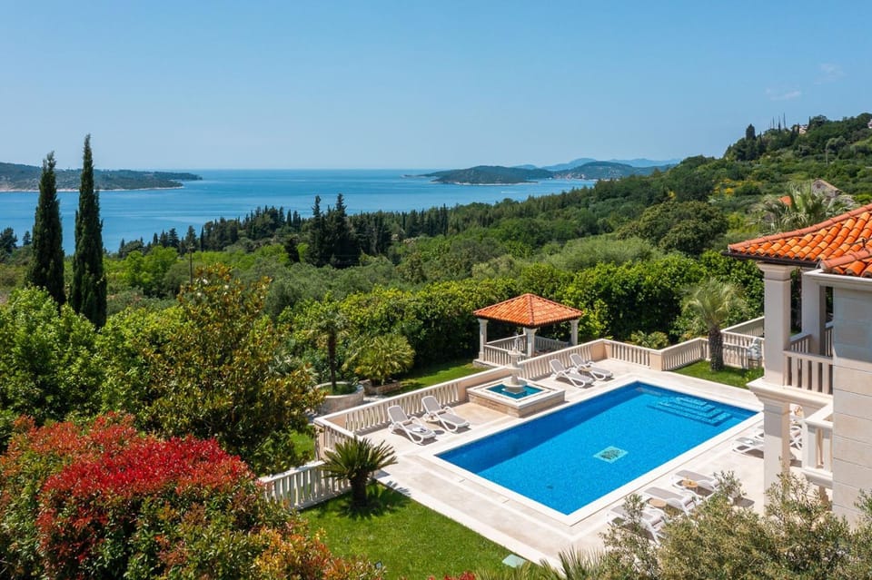 Garden, Balcony/Terrace, Garden view, Mountain view, Sea view, Swimming pool
