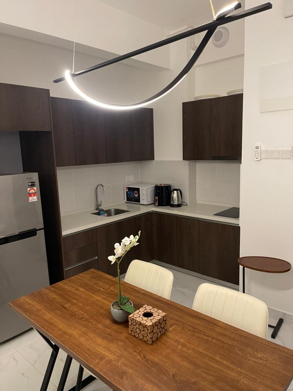 Coffee/tea facilities, Kitchen or kitchenette, Dining area, minibar, toaster, kitchen, kitchen