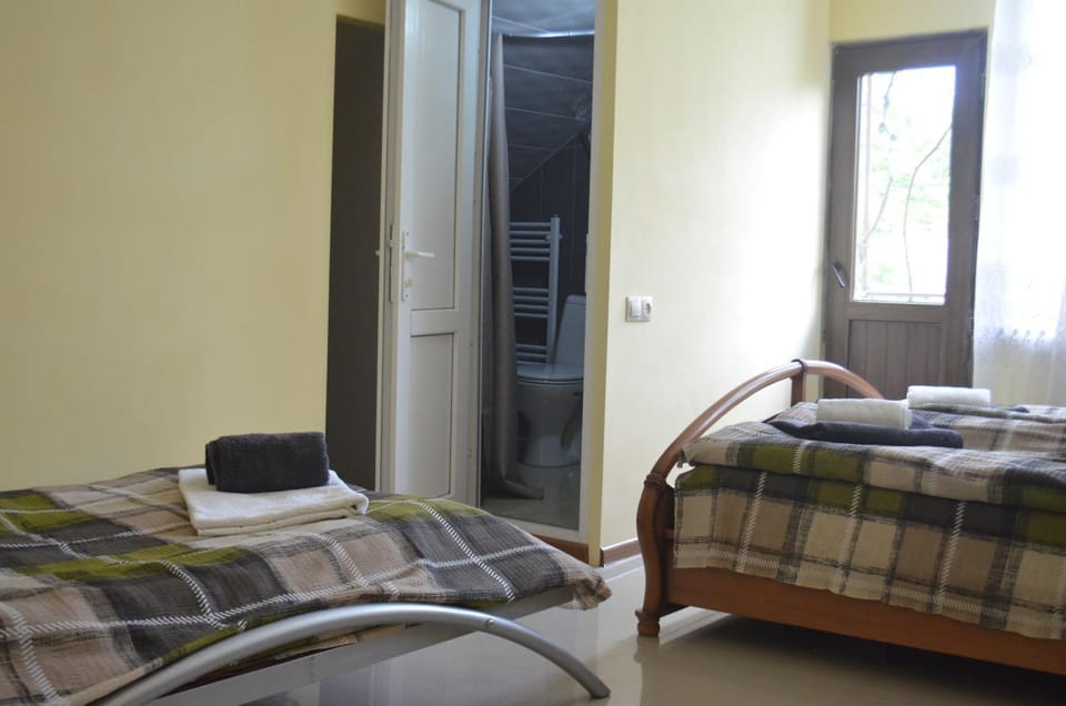 Bed, Bathroom