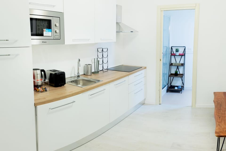 Coffee/tea facilities, Kitchen or kitchenette, dishwasher, minibar, stove, toaster