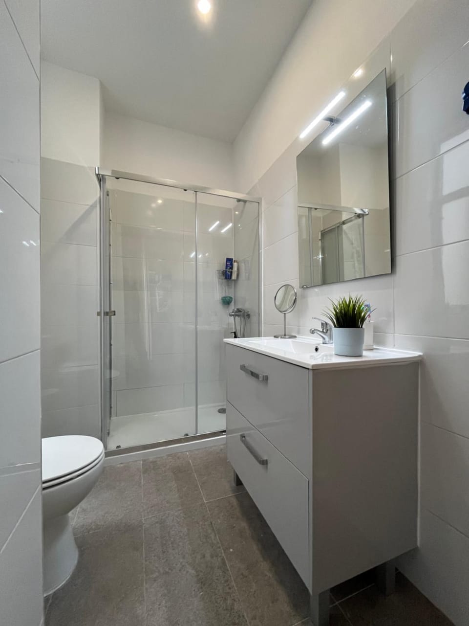 Shower, Bathroom