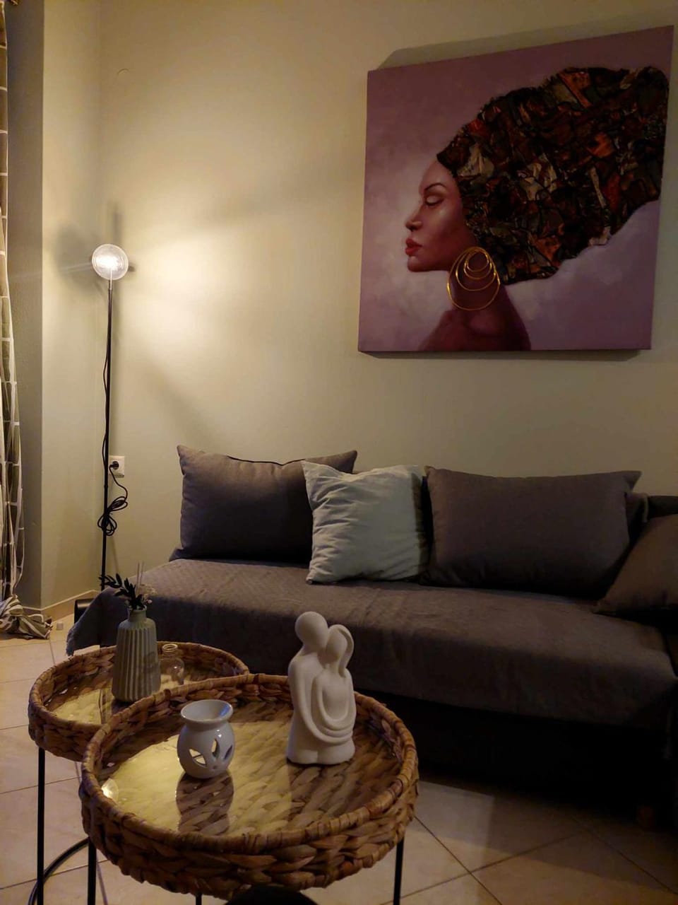 Living room, Seating area