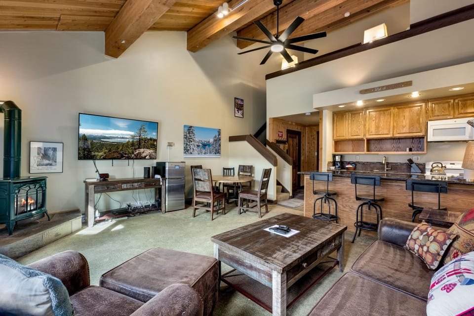 Lofted Retreat in The Village! condo Apartment in Northstar Drive