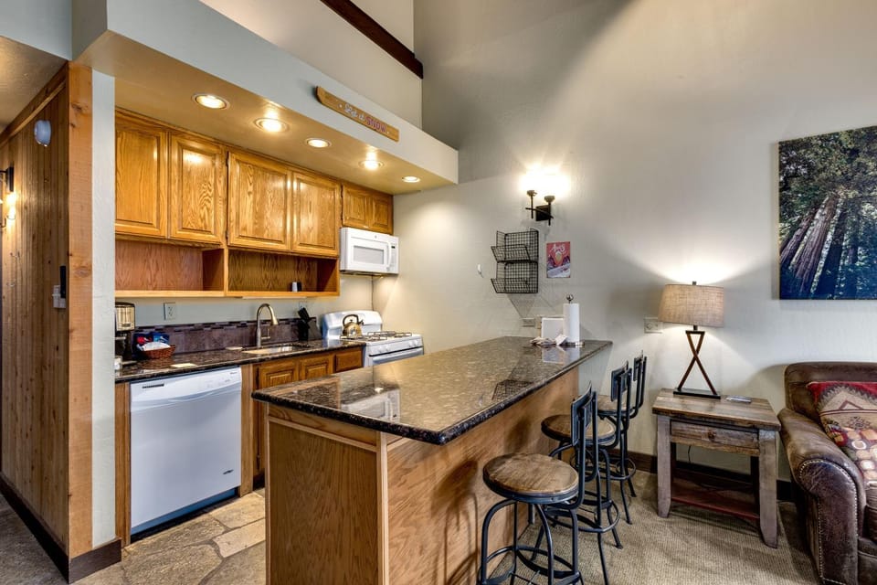 Lofted Retreat in The Village! condo Apartment in Northstar Drive