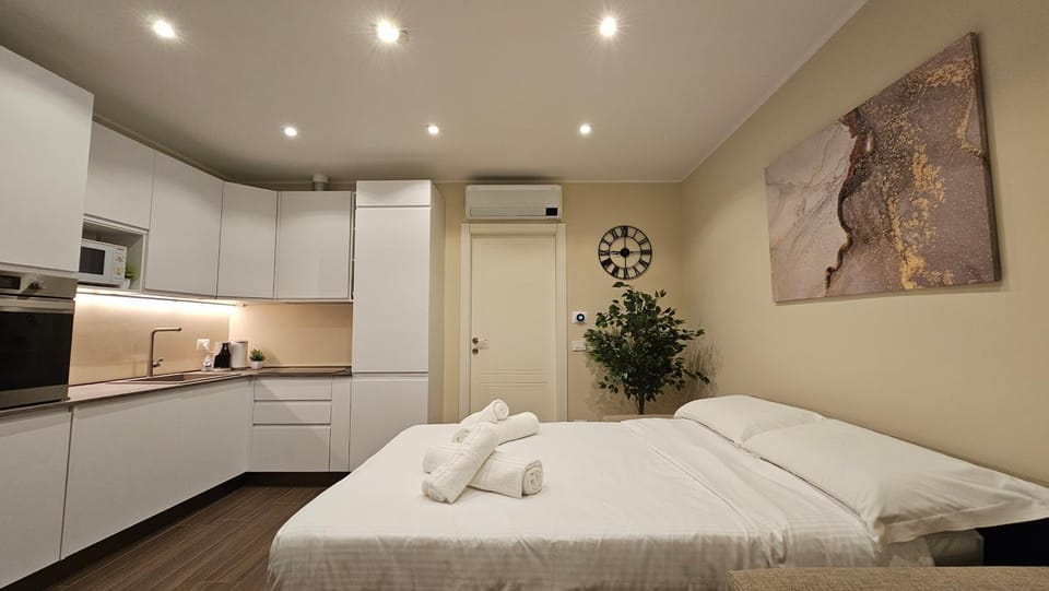 Bed, kitchen