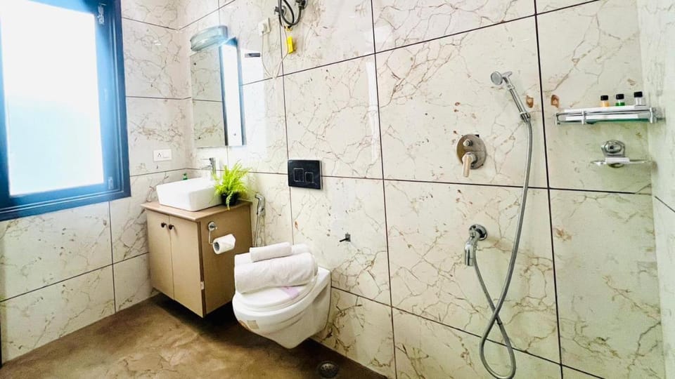 Toilet, Bathroom
