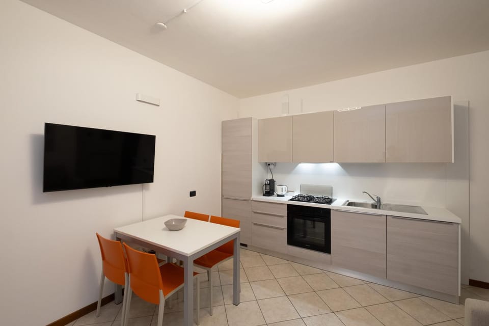 TV and multimedia, Kitchen or kitchenette, Dining area, pet friendly