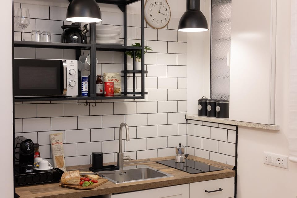 Coffee/tea facilities, Kitchen or kitchenette, minibar, pet friendly, stove
