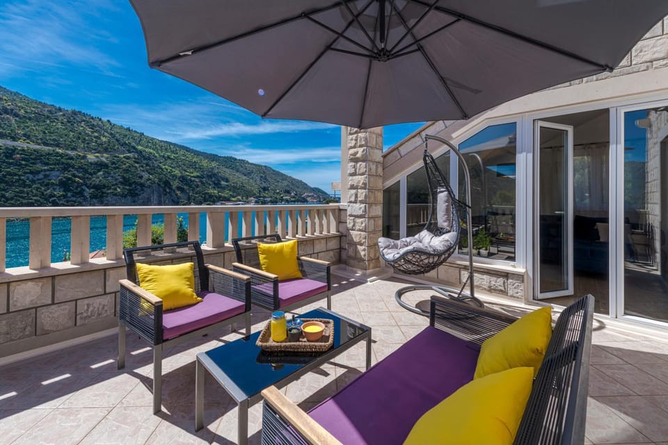 Balcony/Terrace, Balcony/Terrace, River view, Sea view