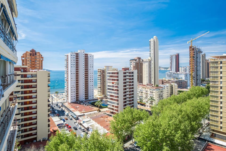 Property building, Off site, Day, Natural landscape, Beach, City view, Sea view, Location