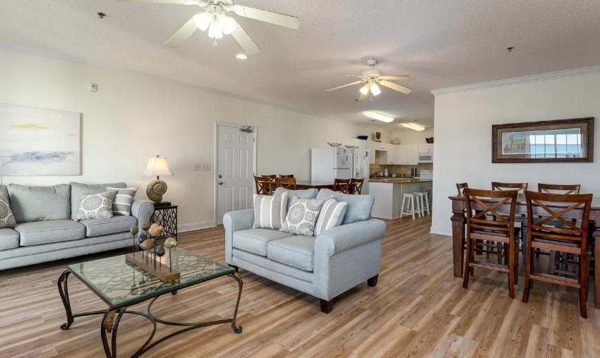 Stunning and Spacious 5 BR Condo- With Ocean Views and more! Cherry Grove Villas 402 House in North Myrtle Beach
