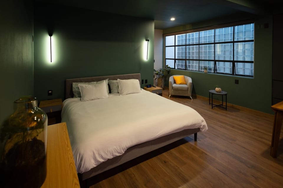 Bed, Photo of the whole room, Bedroom