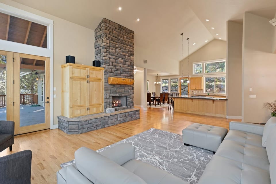 Lucy Lou 30 Day Minimum House in Bend