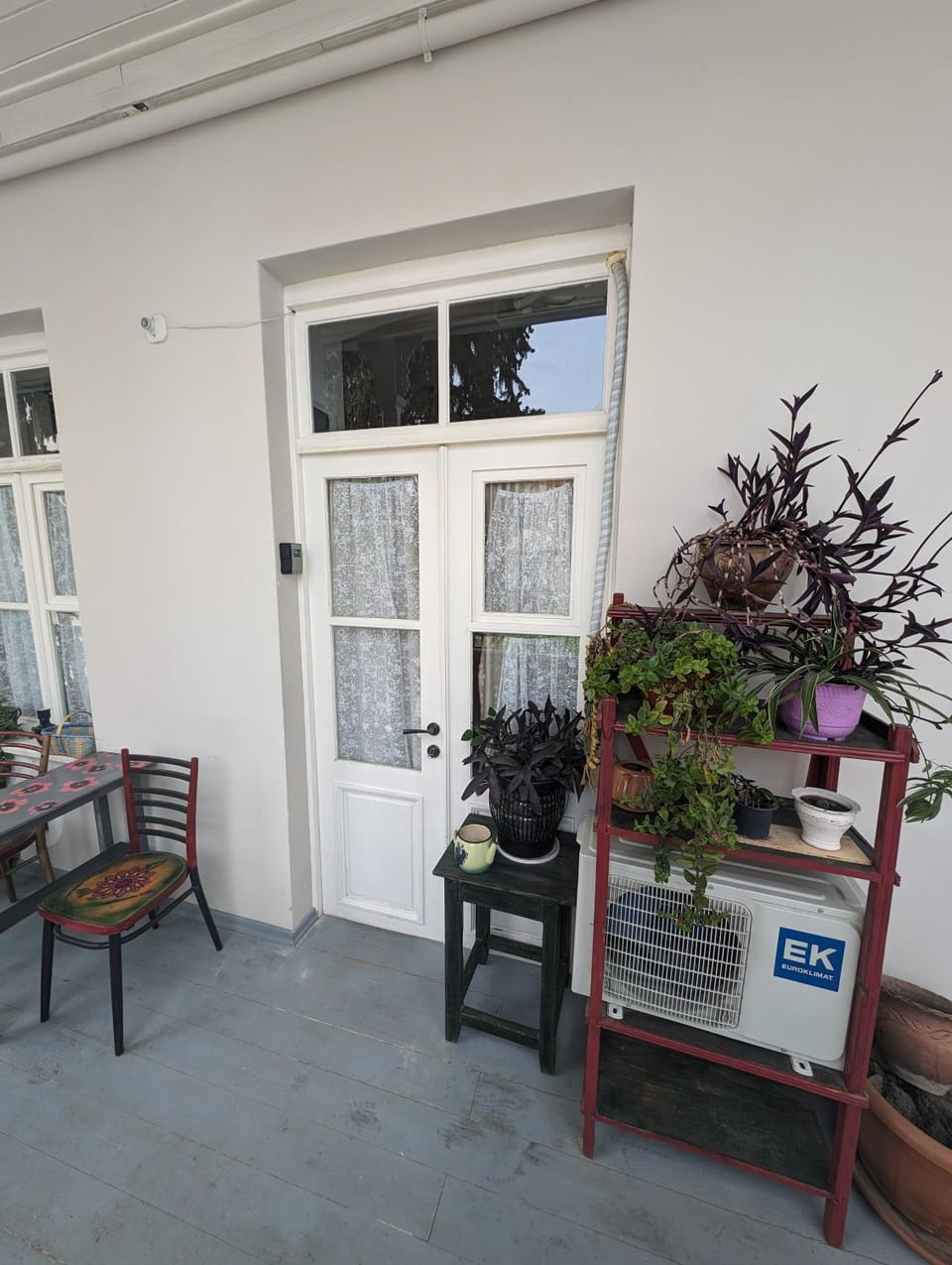 Facade/entrance