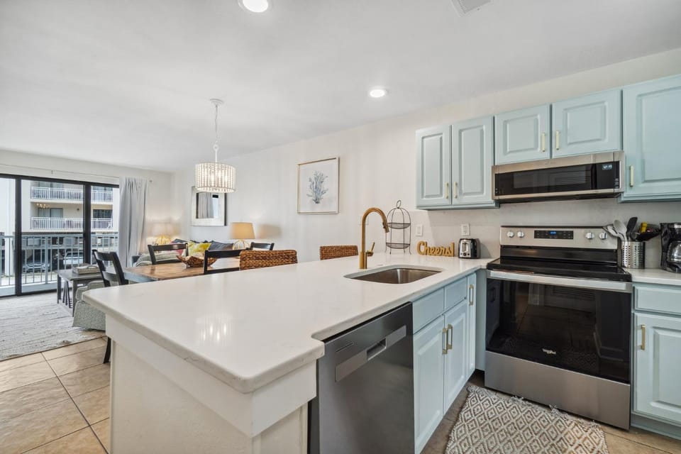 Romar Beach-105 by Vacation Homes Collection Apartment in Orange Beach