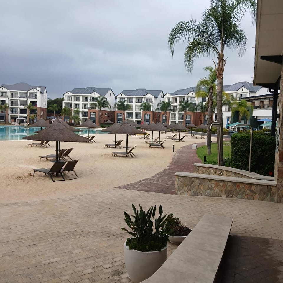 Property building, Pool view, Swimming pool
