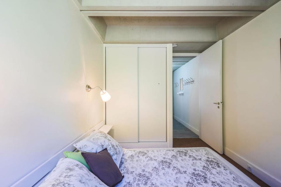 Bed, Bathroom, furniture
