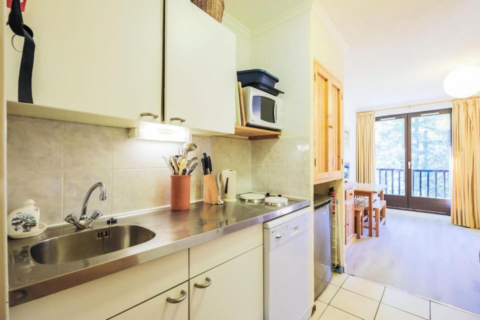 Bathroom, kitchen