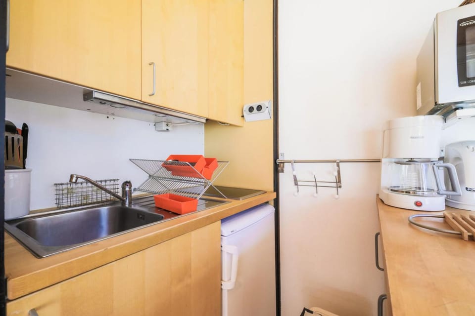 Bathroom, kitchen