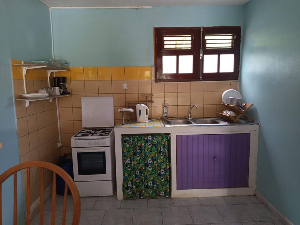 Coffee/tea facilities, Kitchen or kitchenette