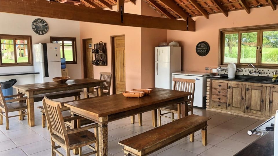 BBQ facilities, BBQ facilities, Kitchen or kitchenette, Seating area, Meals