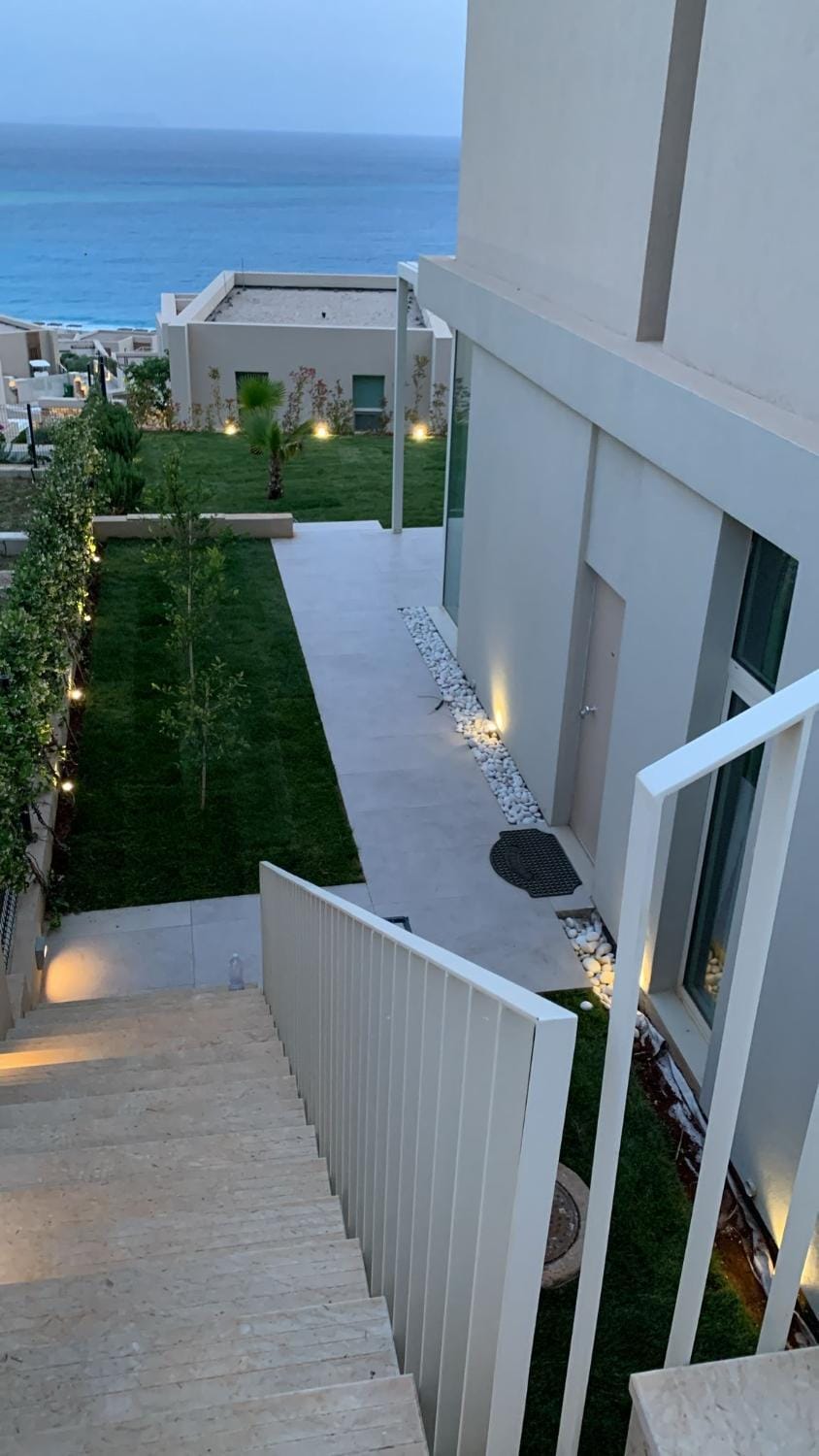 Property building, Patio, Balcony/Terrace, Sea view