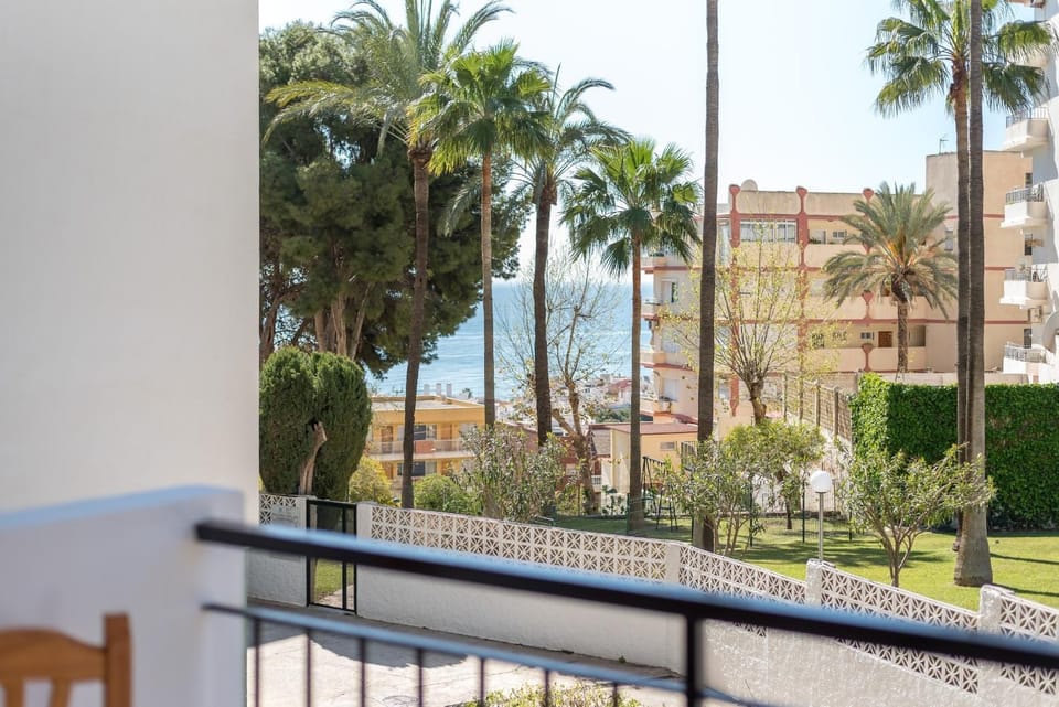 Balcony/Terrace, Garden view